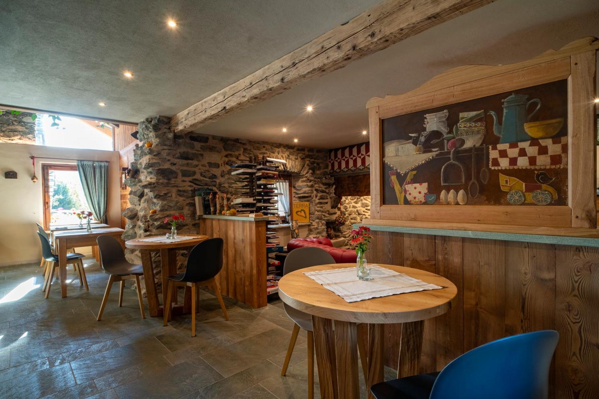 Au Coeur Du Village Chambres D'Hotes & Spa Arnad Exteriér fotografie