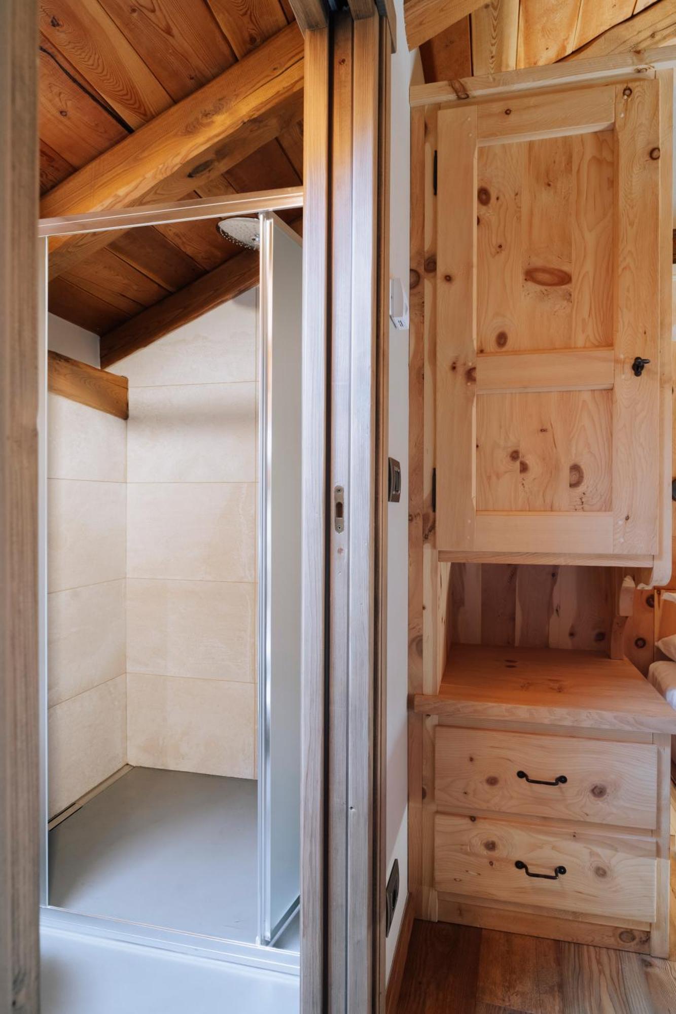 Au Coeur Du Village Chambres D'Hotes & Spa Arnad Exteriér fotografie